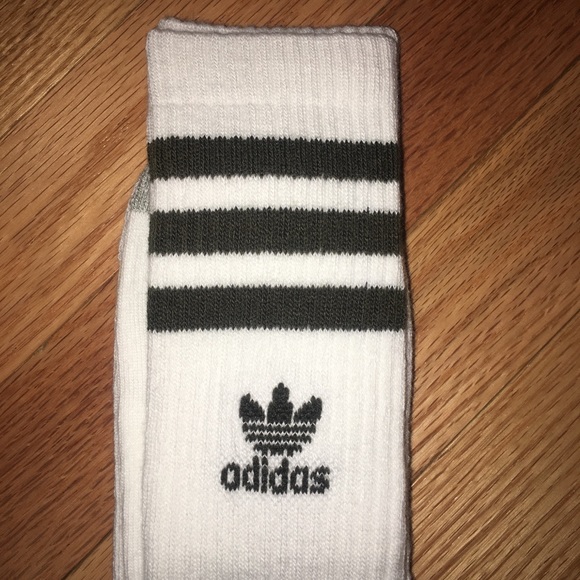 NWT Adidas 1 Pair Crew Socks (White/Night Cargo) - Picture 2 of 4